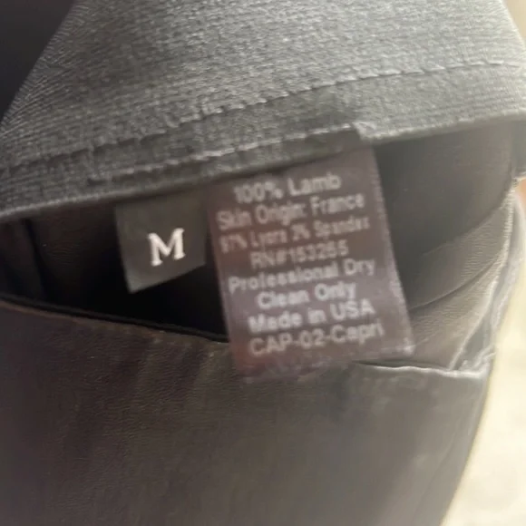 Sprwmn cropped leather pull on pant - Picture 5 of 6